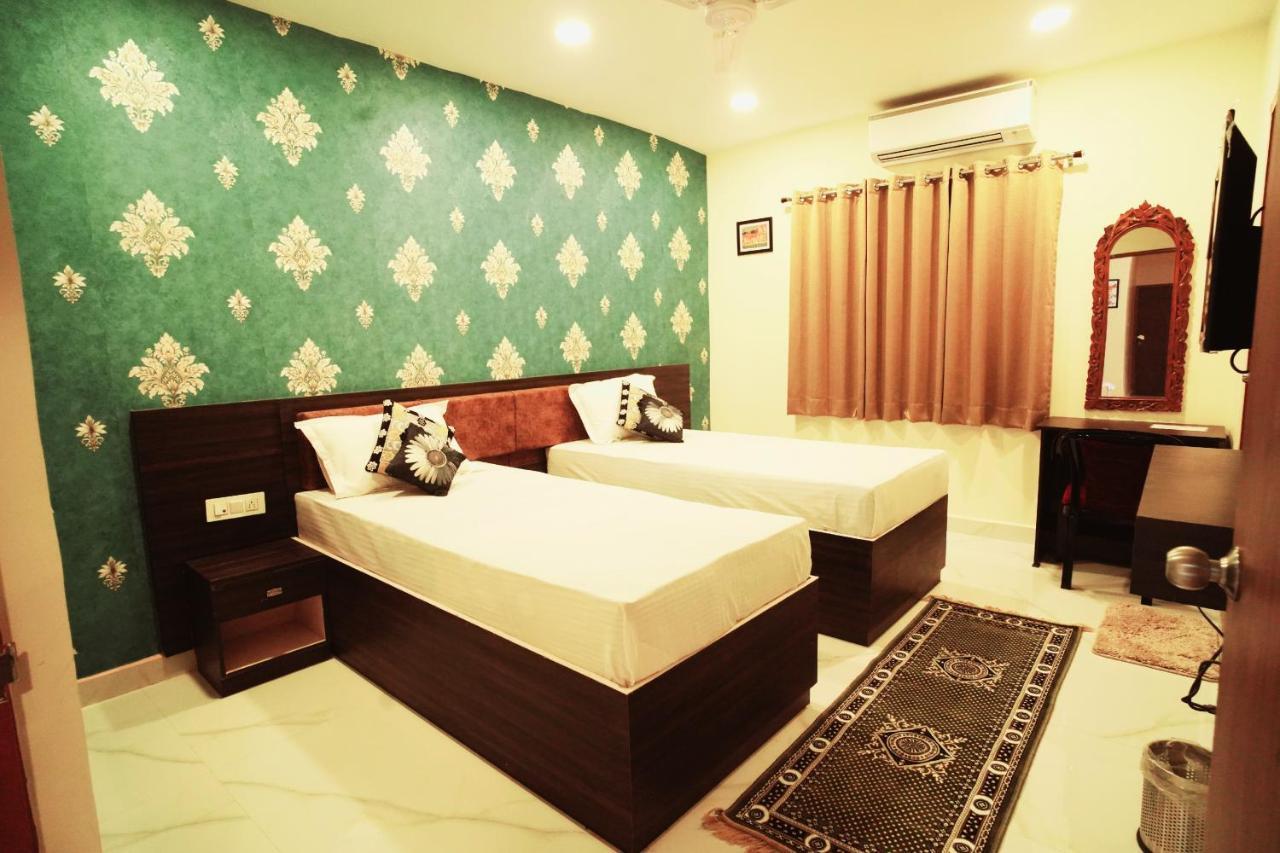 Anand Kanan Varanasi Exterior photo